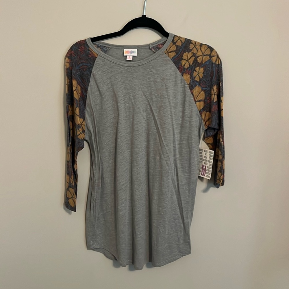 M Solid Body Floral Sleeve LuLaRoe Randy Tee